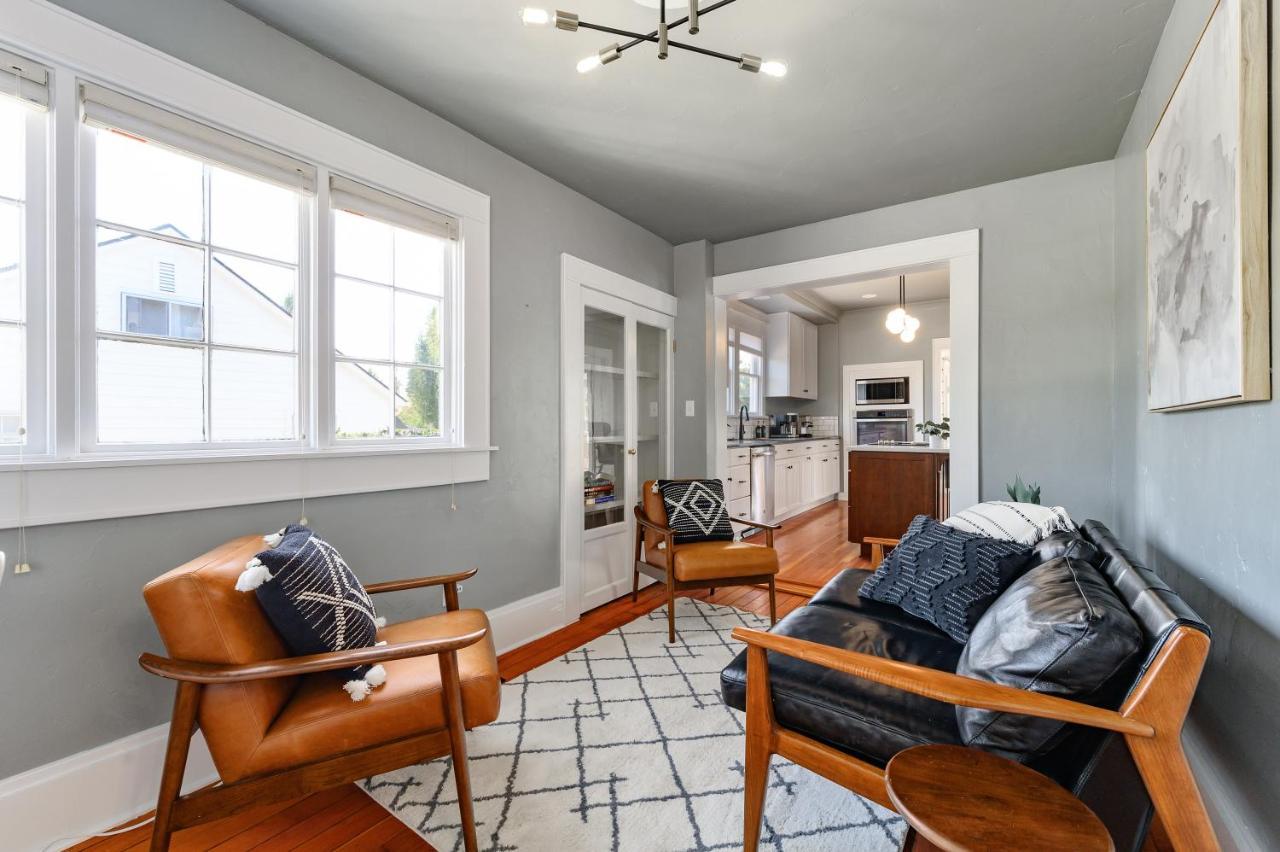 Beautiful, Historic Home, Heart Of Mcminnville. Holiday home